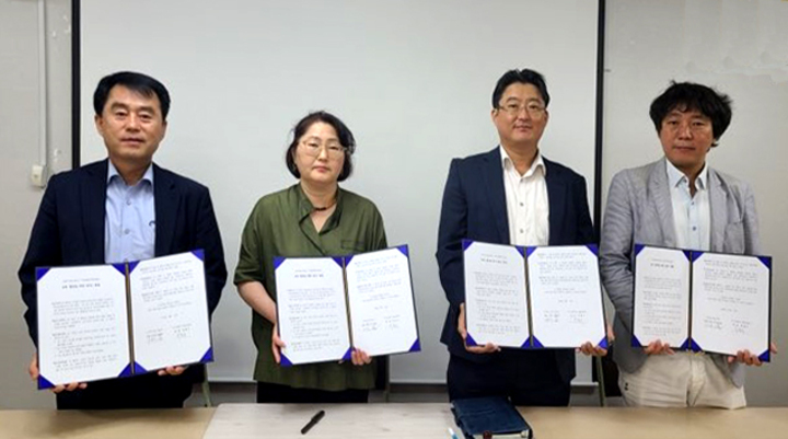 울산학원총연합회(회장 박철수)와 세무법인청림 삼산지사(대표세무사 조정흠), 더휴먼 노무법인(노무사 김성길)은 21일 상호발전을 위한 업무협역을 체결했다. 
