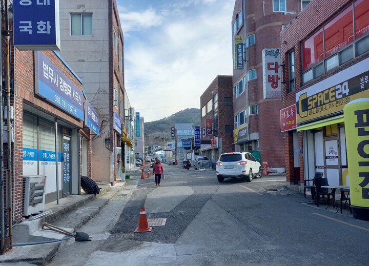 중앙동 일원 전선 지중화사업 시행 후 깨끗한 거리.
