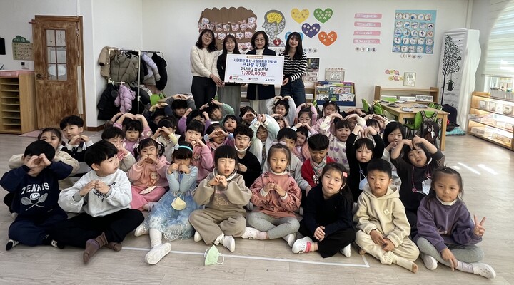 울산 북구 큰사랑유치원, 이웃돕기 성금 100만원 전달 울산 북구 큰사랑유치원, 이웃돕기 성금 100만원 전달