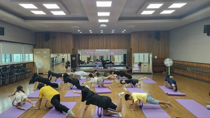 울산 남구가 지난해부터 추진한 '청년 창업점포 지원사업'을 통해 메디쉐어필라테스를 운영하는 모습. 울산 남구 제공
