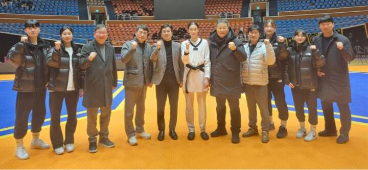 김유진은 지난 1일 제주 한라체육관에서 열린 '2024 파리올림픽 아시아지역 예선' 여자 태권도 57㎏급 국가대표 선발전에서 최종 우승을 차지하며 국가대표로 선발됐다. 울산시체육회 제공
