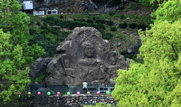 울산 어물동 마애약사여래삼존상
