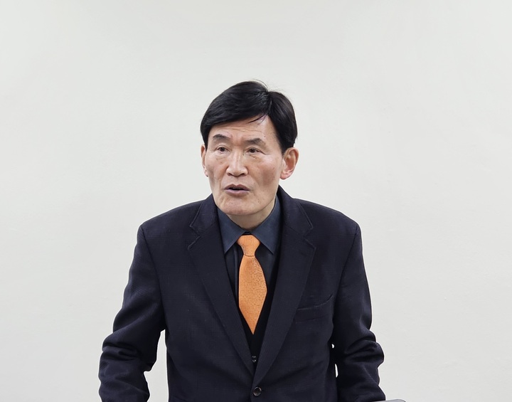 김효훈 개혁신당 예비후보가 총선출마 선언을 하고있다.
