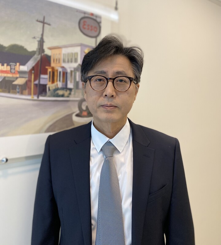 부산지방법원 동부지원장 박주영 부장판사.
