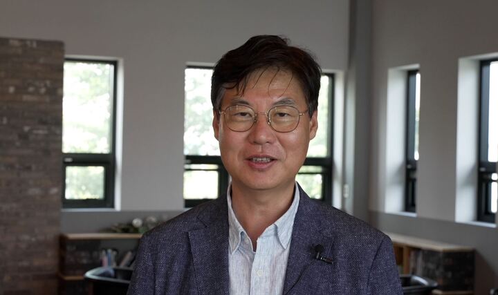 마크로버(주) 김성수 대표가 DX 공급 상황에 대해 설명하고 있다.
