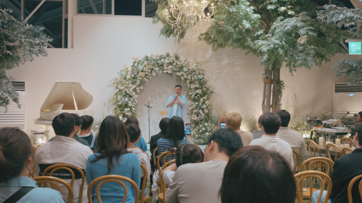 울산음악창작소가 2024 울산음악창작소 공연지원사업 '봄여름가을겨울'의 두 번째 순서로 '여름-성장' 공연을 26일 오후 7시 30분 아트홀 카페 마당(성안1길 101)에서 개최한다. 사진은 지난 '봄-사랑' 공연 모습.
