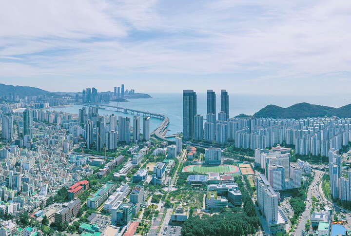 부산 남구 대연동 국립부경대 캠퍼스 전경.