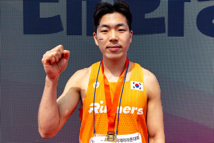 하프 남자 우승 이장호.