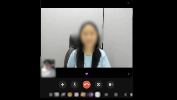 딥페이크 기술을 활용한 가상인물이 피해자와 영상통화를 하고 있는 모습. 얼굴, 목소리 변조가 가능한 AI기술이 범죄에 악용되고 있는 상황이다. 울산경찰청 제공