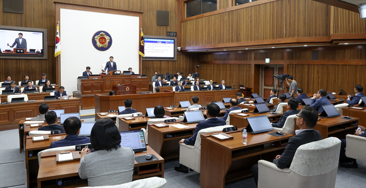 내년 6·3 지방선거를 7개월여 앞두고 울산 지자체들도 선거구 획정 위원회를 꾸리는 등 본격적인 선거 채비에 나서고 있다. 사진은 특정사실과 관련없음. 울산매일 포토뱅크