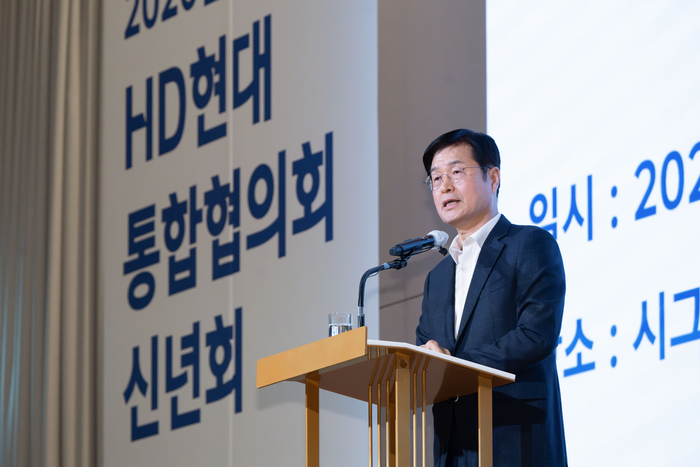 축사에 나선 HD현대중공업 이상균 부회장