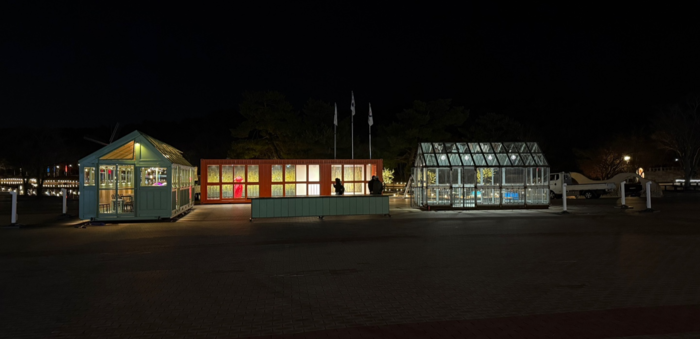 울산대공원에서는 산책 동선과 맞닿은 설치 전시, 무빙갤러리 ‘Walking art’, ‘Open Culture(글라스 하우스 I)’, ‘쉬어 뜰(글라스 하우스 II)’ 등 공간별 콘텐츠가 순차 운영된다. 이상한 작가 제공