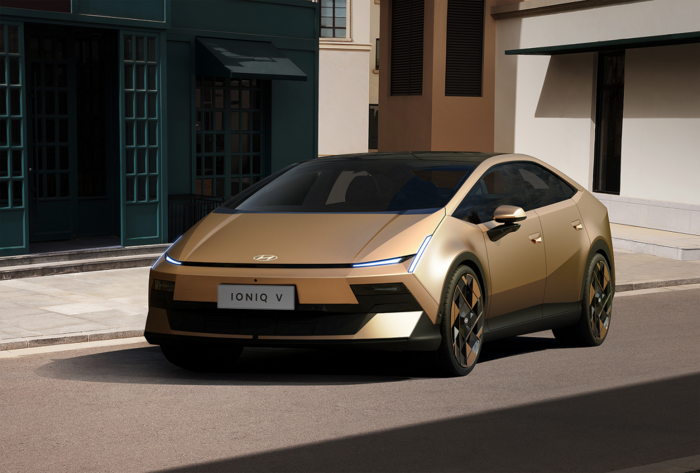 현대차가 <2026 베이징 국제 모터쇼>에서 세계 최초 공개한 ‘아이오닉 V’의 모습. 현대차 제공