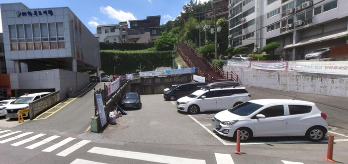 울산 중구 태화동행정복지센터 서측 약 250㎡ 규모의 부지에 지상 6층 높이에 총 60면 규모의 주차타워 들어선다. 지역에서 최초로 ‘오토발렛 시스템’을 적용해 공간 효율성과 운전자 편의성을 도울 예정이다.
