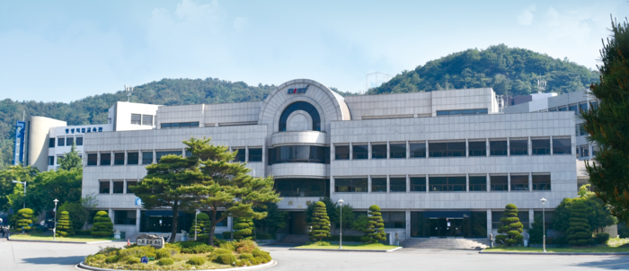 동원과학기술대학교가 교육부·한국연구재단의 ‘직업계고-전문대학 연계 선도대학 지원사업’에 최종 선정되며 ‘Fast-Track 컨소시엄 사업단’을 출범했다. 사진은 동원과기대 전경. 학교 제공