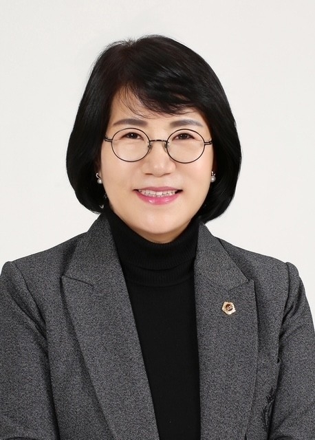 국민의힘 울산시의원 당선인들은 25일 9대 전반기 의장 후보로 3선의 이영해 의원을 합의추대했다.