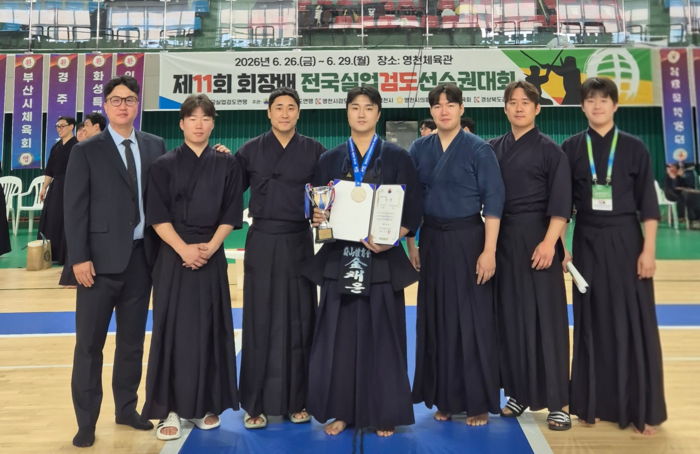 김채운은 지난 26일부터 29일까지 경북 영천체육관에서 열린 ‘제11회 회장배 전국실업검도선수권대회’ 남자부 개인전에 출전, 준우승을 차지하며 울산 검도의 저력을 떨쳤다. 시체육회 제공