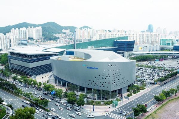 부산 마이스 산업의 중심 벡스코 전경.-부산시 제공