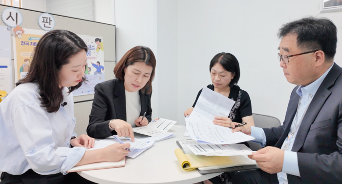 허희정 의원은 최근 자립준비청년과 관계기관 관계자들과 만나 현장 목소리를 들었다. 울산시의회 제공
