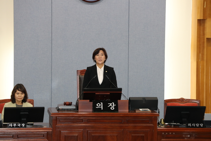 울산 남구의회가 20일 본회의장에서 제9대 의회 개원 후 첫 임시회인 제279회 임시회를 열고 오는 24일까지 5일간의 일정에 들어갔다. 남구의회 제공