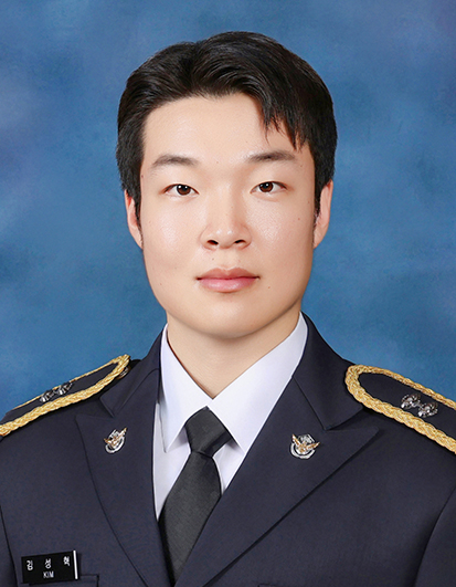 울산해양경찰서  P-85정 소속 김성혁 순경. 울산해경 제공