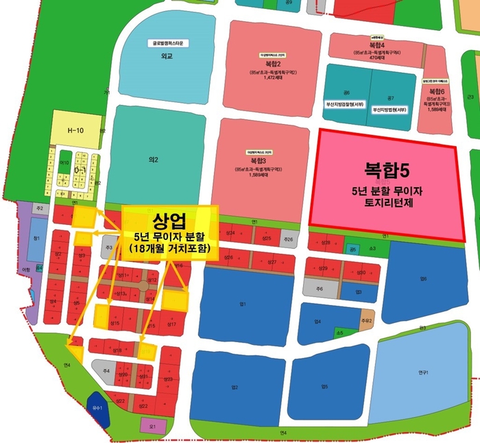 LH 명지지구 내 복합5용지 및 상업용지 필지.-LH 부산울산본부 제공