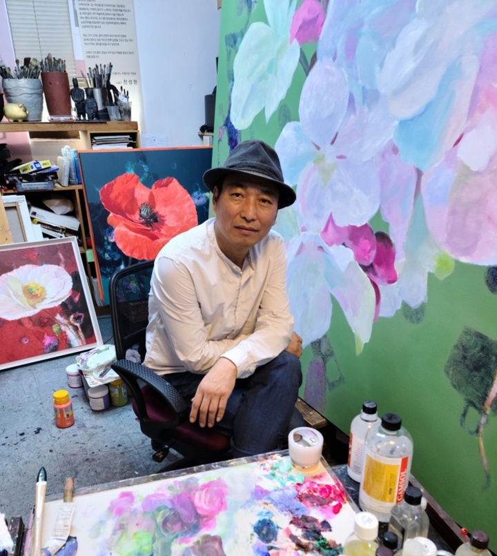 최명영 작가. 울산미술협회 제공