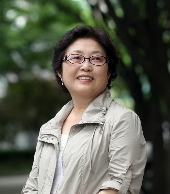 권비영 소설가