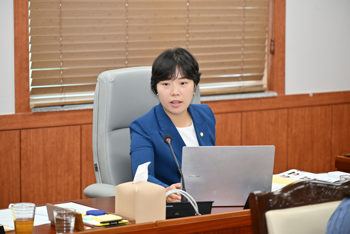 울산중구의회 김시현 의원(복지건설위원회)은 31일 중구청장을 상대로 한 서면질문을 통해 제2차 공공기관 이전의 선제적 대응을 주문했다. 중구의회 제공