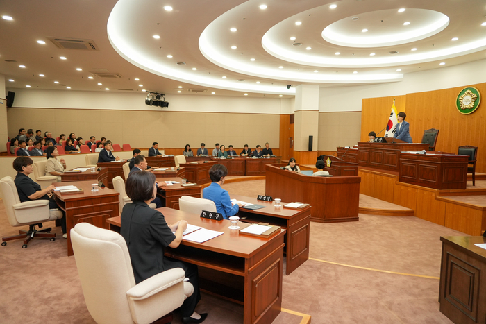 울산북구의회가 1일 제233회 임시회를 열고 5,903억524만원 규모의 제2회 추가경정예산안 심의에 나섰다. 북구의회 제공