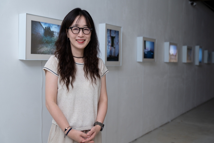 김지영작가는 “이번 전시작들은 시각적 관습을 물리적으로 구현한 작업”이라고 설명했다. 본인 제공