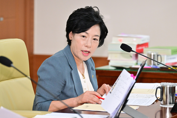 김남이 산건부위원장.