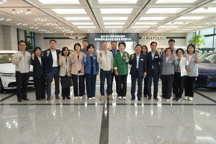 울산 북구의회가 1일 현대자동차 울산공장과 금속노조 현대차지부를 방문해 지역 상생에 힘을 모으기로 했다. 북구의회 제공