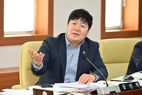 공진혁 위원