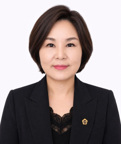정나윤 울산시의원이 학교 주요 장소의 CCTV 설치와 정기 점검을 의무화하고, 사생활 보호 및 교육청의 관리·감독을 강화하는 조례안을 대표 발의했다.
