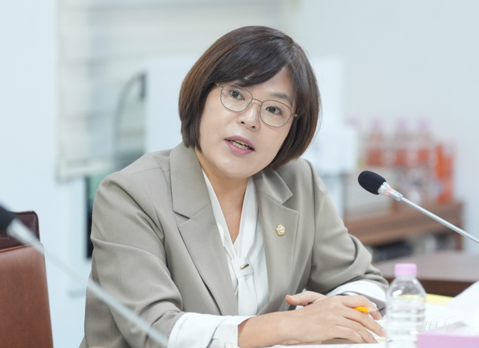 박선주 양산시의원이 장애수당 미지급 재발 방지 대책을 촉구하고 있다.