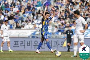 <b>울산</b>HD, <b>허율 멀티골</b> 힘입어 '<b>3연승</b>' 휘파람