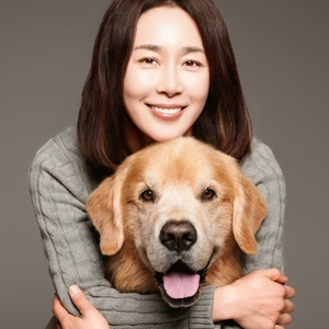 배우 문정희와 ‘반려 가족’ 의미 되새긴다