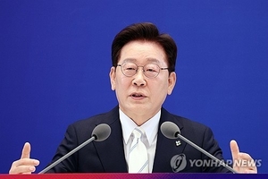 이 대통령 “공기업 지방이전, 이번엔 몰아서 보낼 생각”