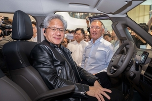 현대차그룹 사옥 찾은 젠슨 황