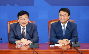 민주-국힘 원내대표 첫 회동…원 구성 앞두고 신경전