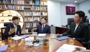 조용식 울산교육감 국회 방문…지방교육재정교부금 개편 중단 촉구