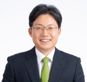 “수능 D-30, 자신 믿고 나아가길”…조용식 울산교육감, 수험생 응원